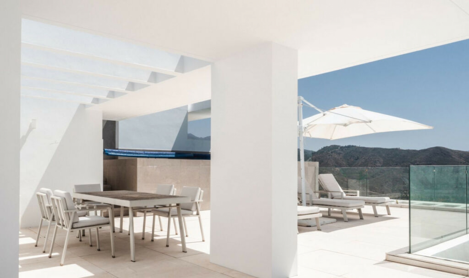 Resale - Apartment -
Marbella