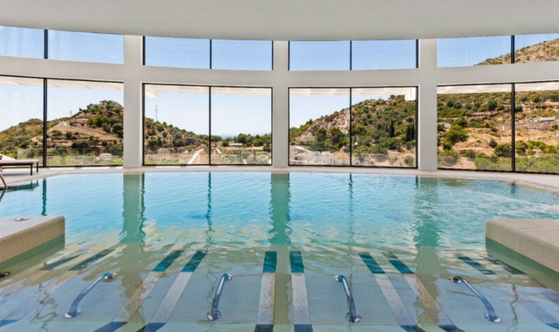 Resale - Apartment -
Marbella