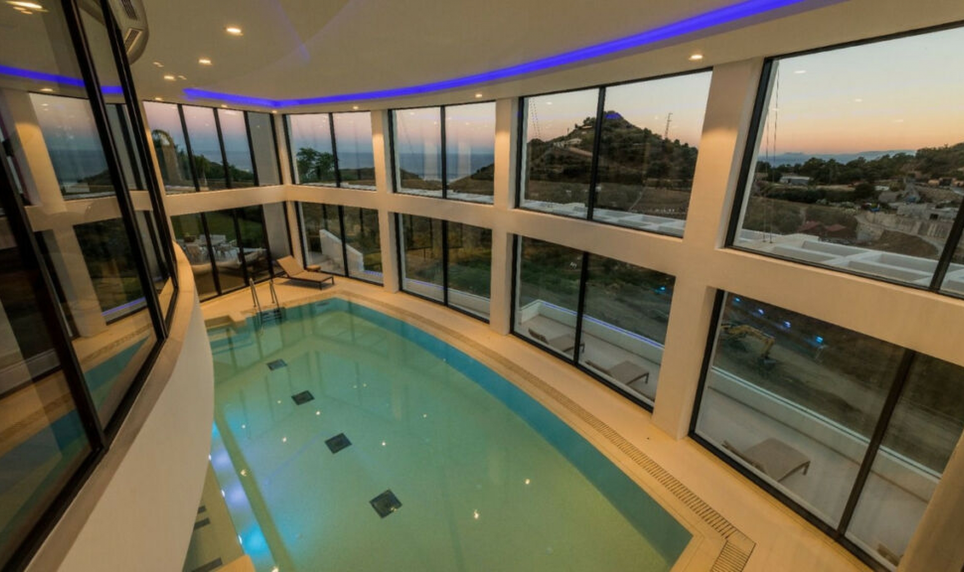 Resale - Apartment -
Marbella