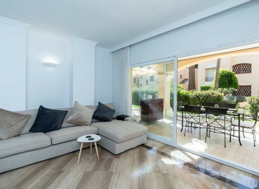 Resale - Apartment -
Marbella