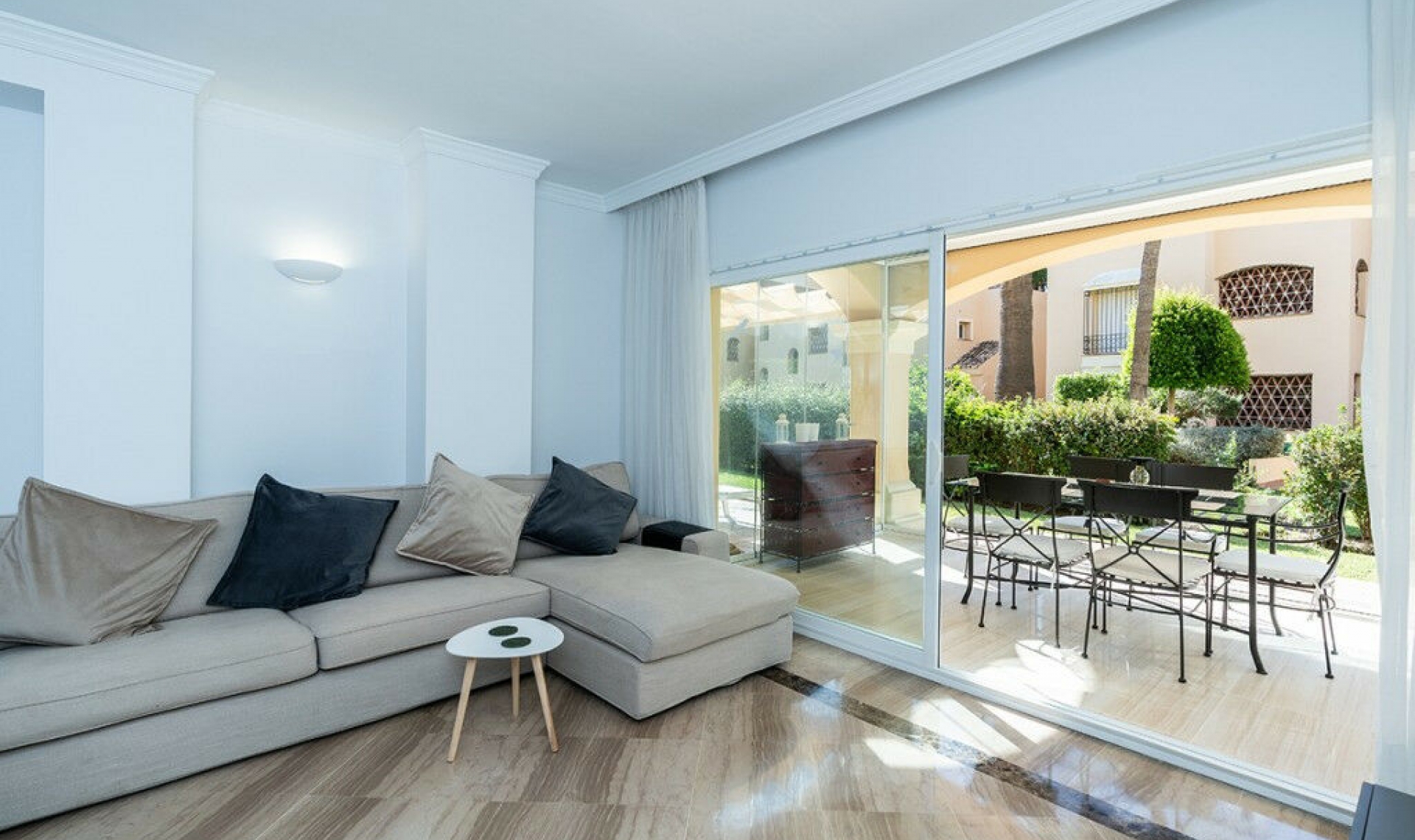 Resale - Apartment -
Marbella