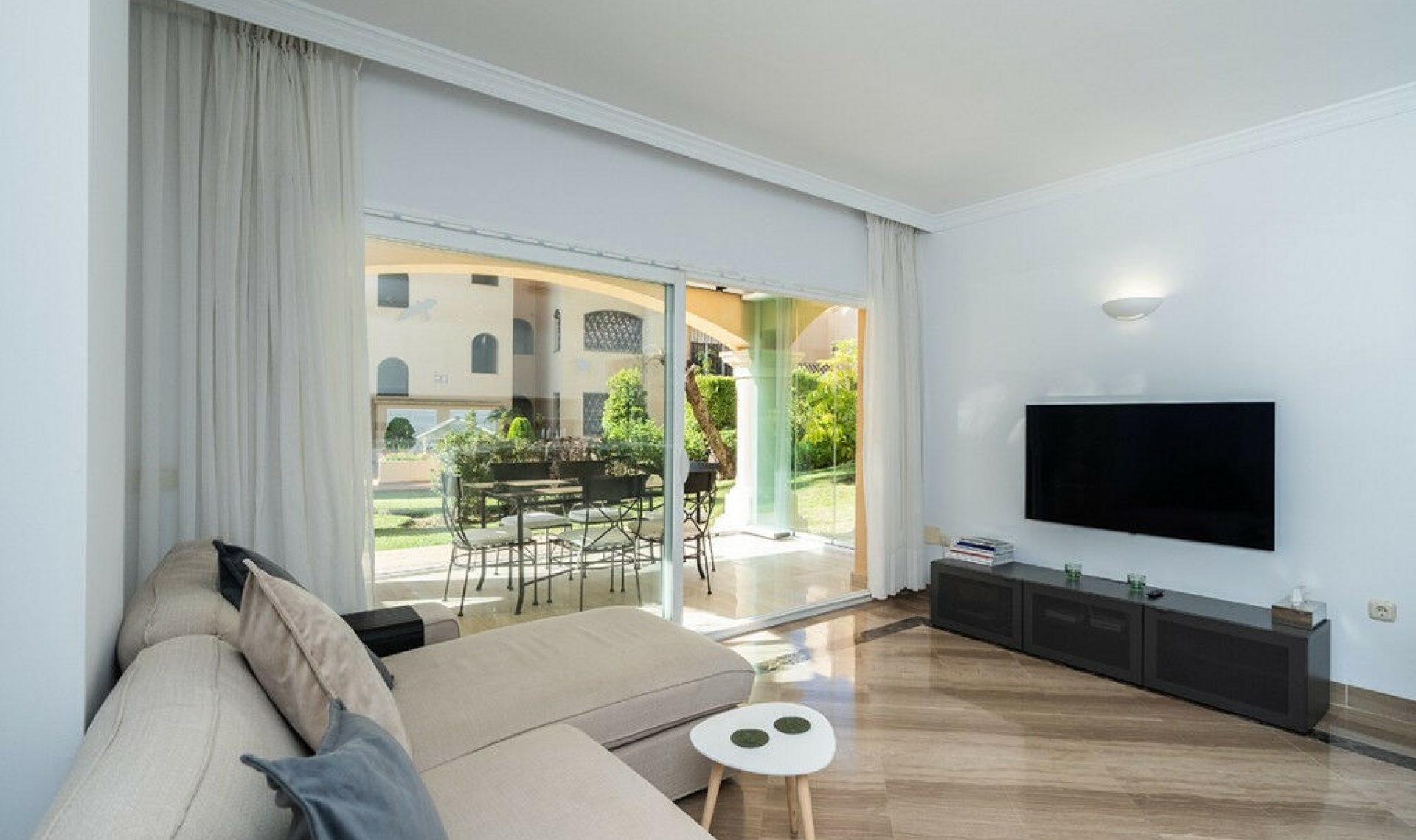 Resale - Apartment -
Marbella