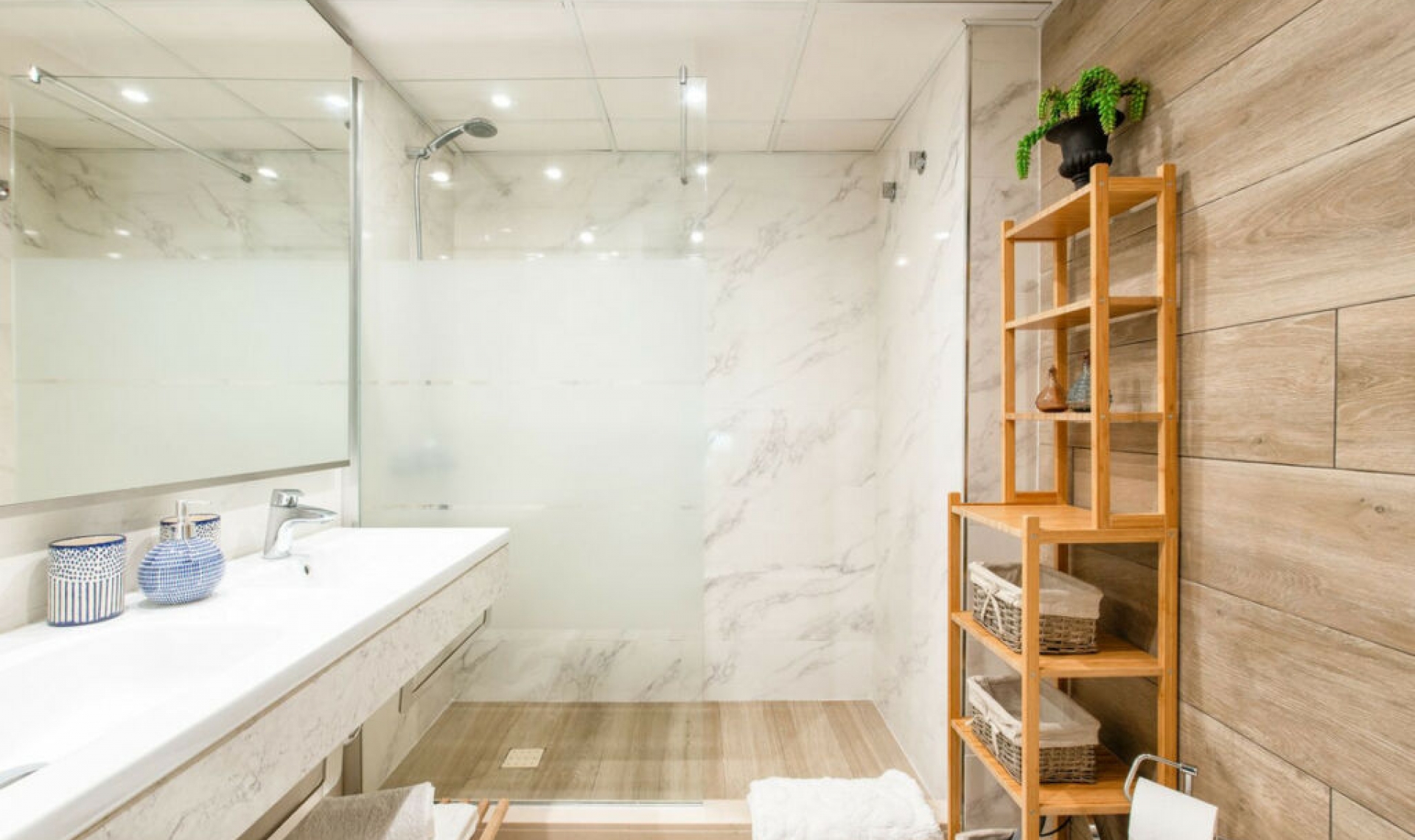 Resale - Apartment -
Marbella