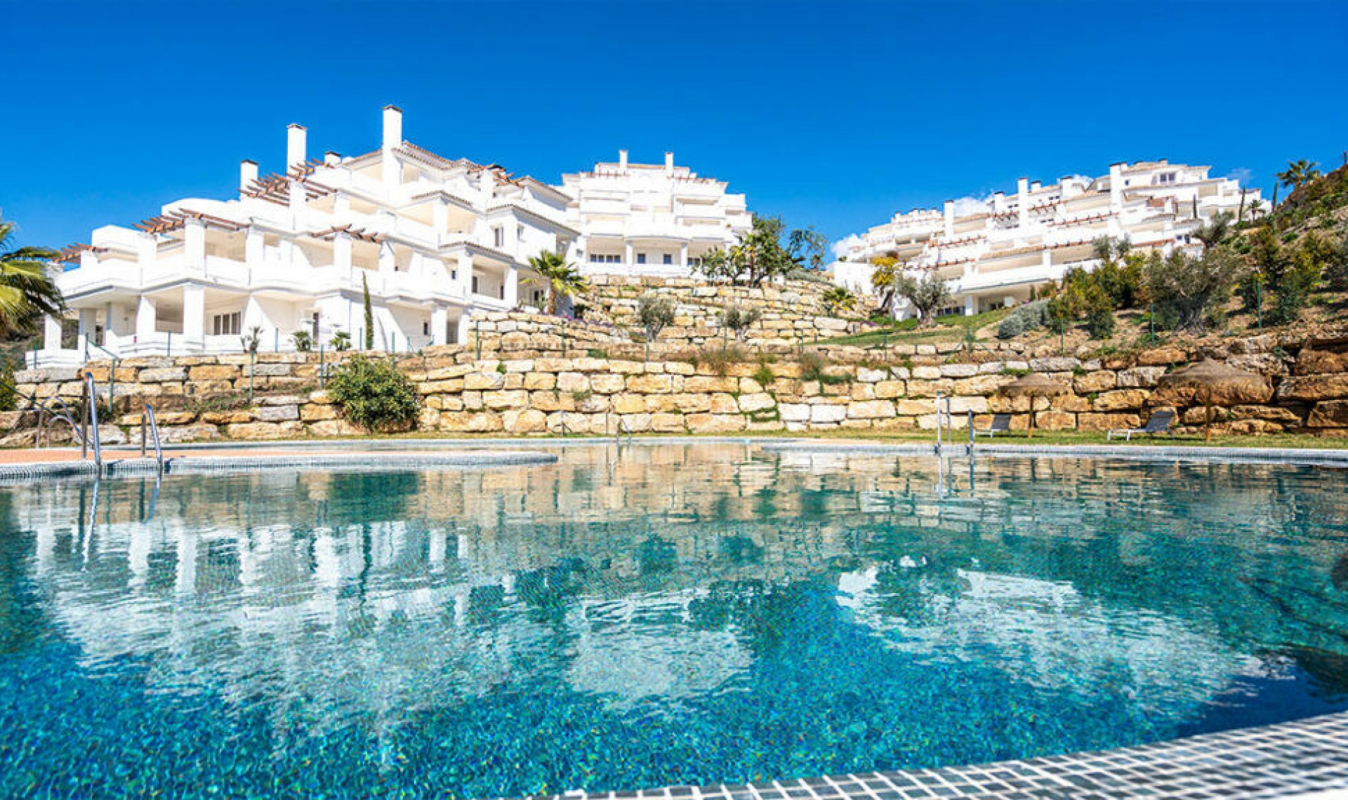 Resale - Apartment -
Marbella