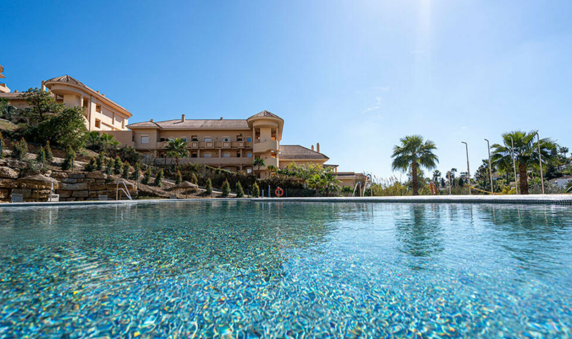 Resale - Apartment -
Marbella