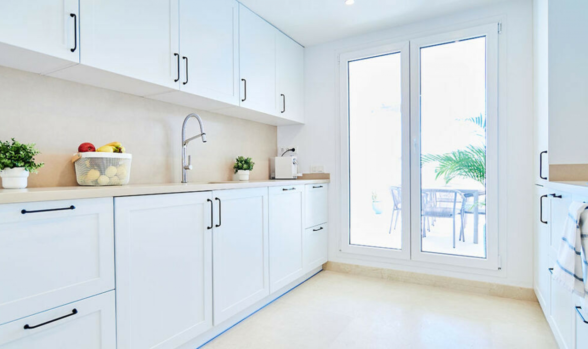 Resale - Apartment -
Marbella