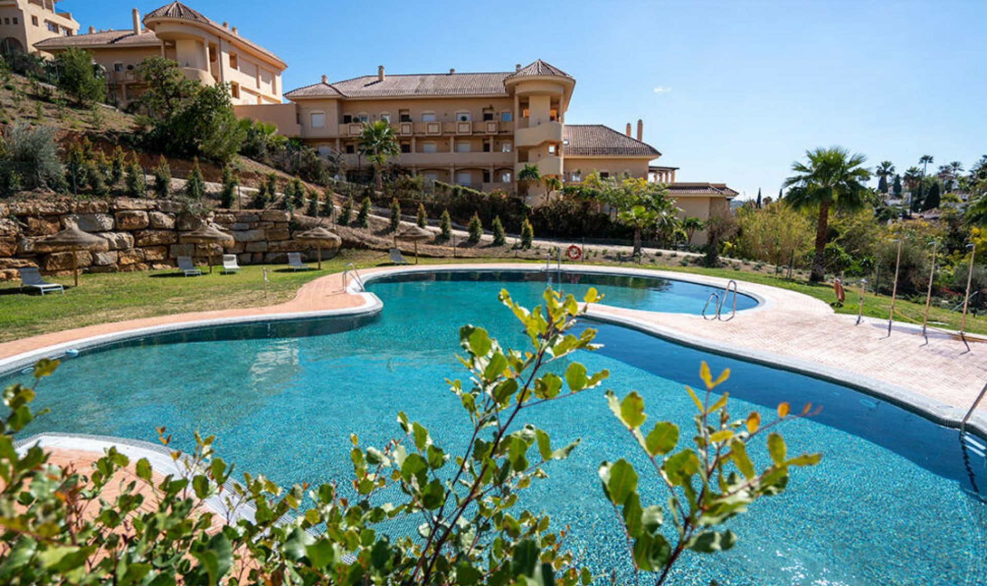 Resale - Apartment -
Marbella
