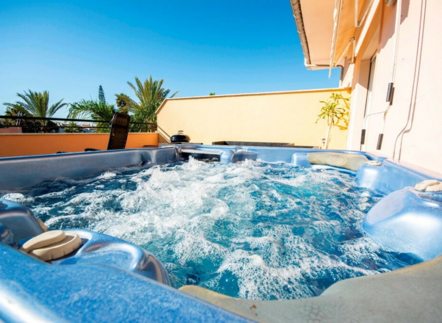 Resale - Apartment -
Marbella