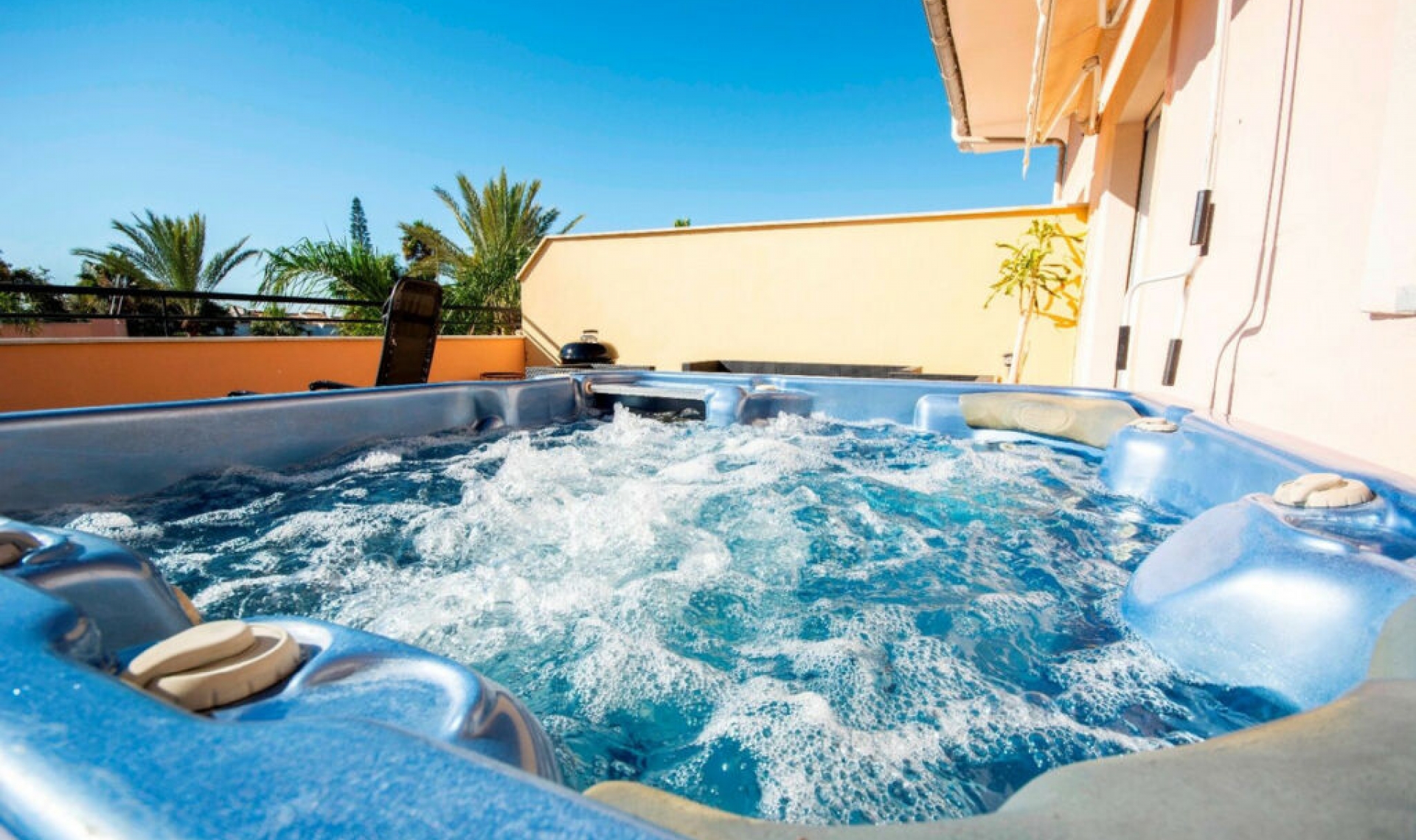 Resale - Apartment -
Marbella