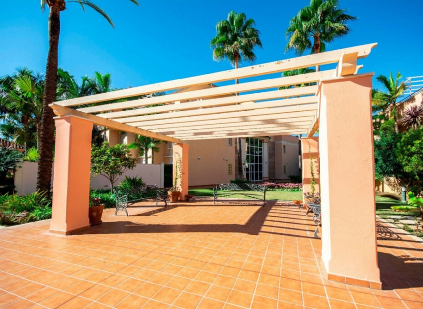 Resale - Apartment -
Marbella