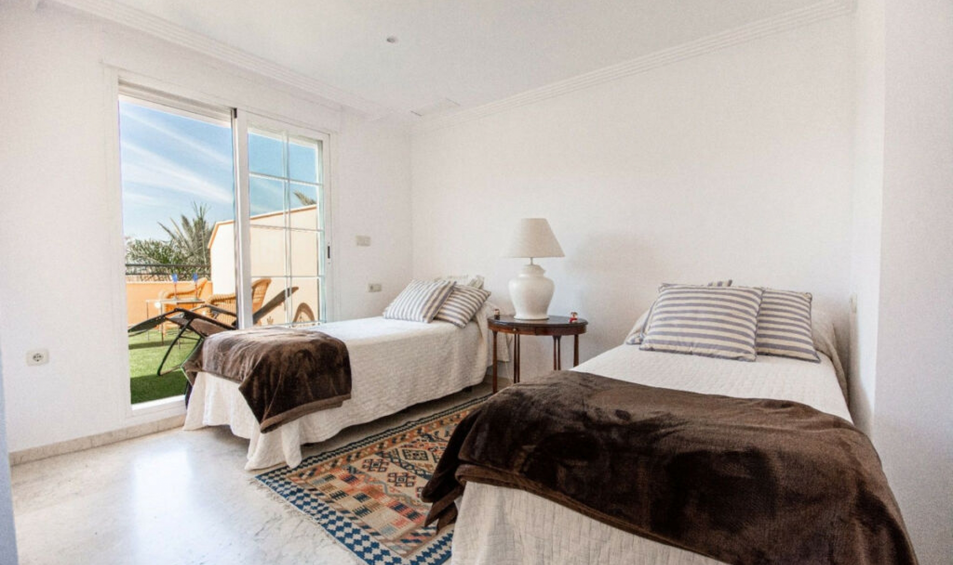 Resale - Apartment -
Marbella