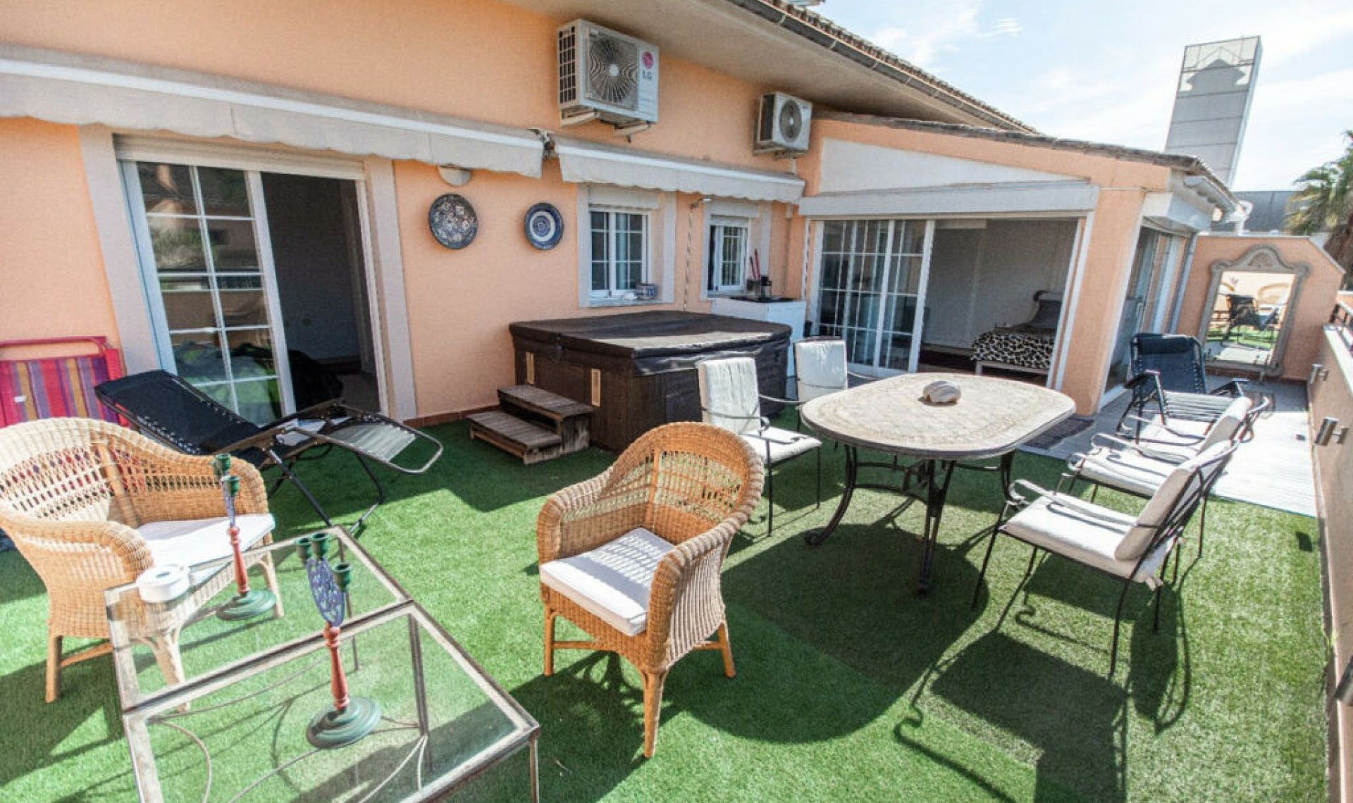 Resale - Apartment -
Marbella