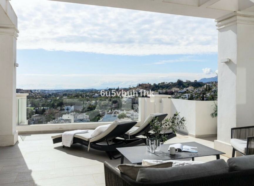 Resale - Apartment -
Marbella