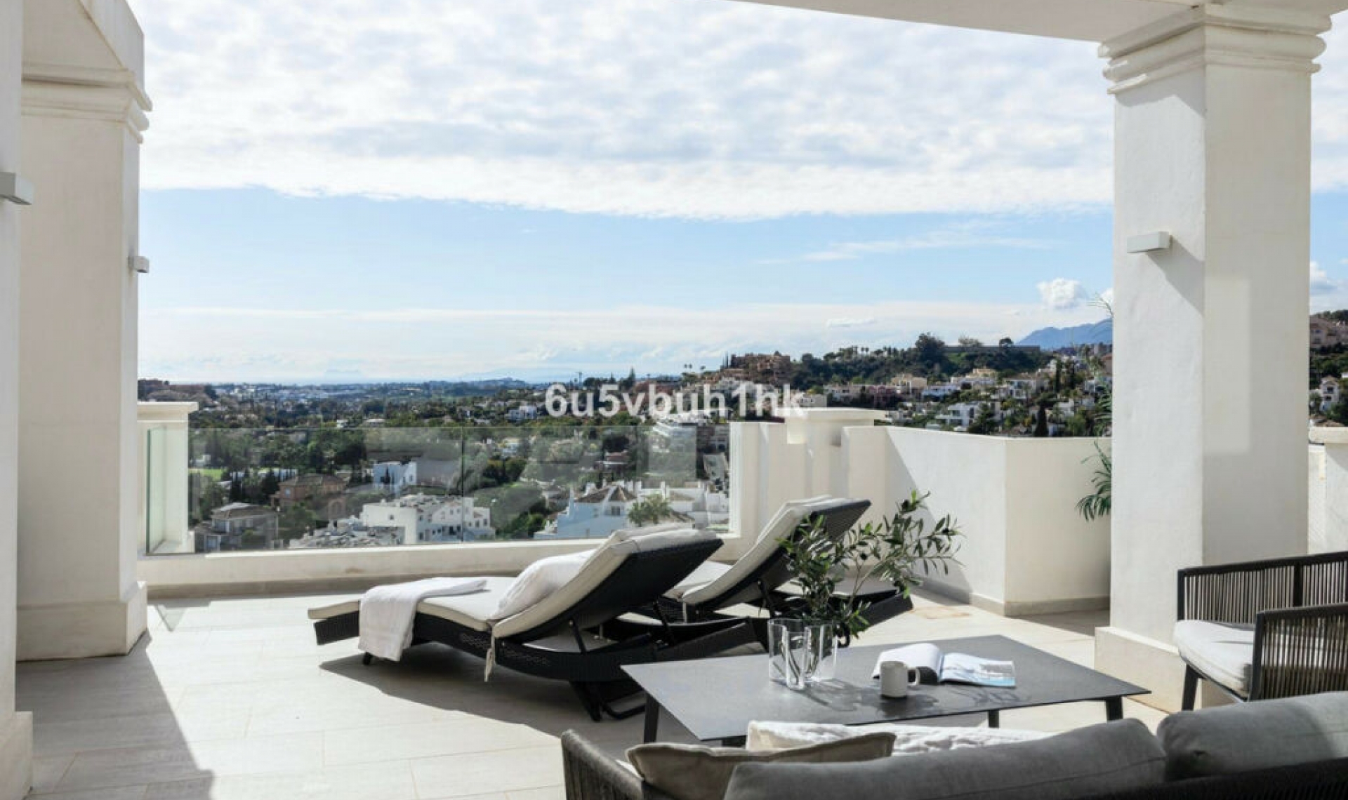 Resale - Apartment -
Marbella