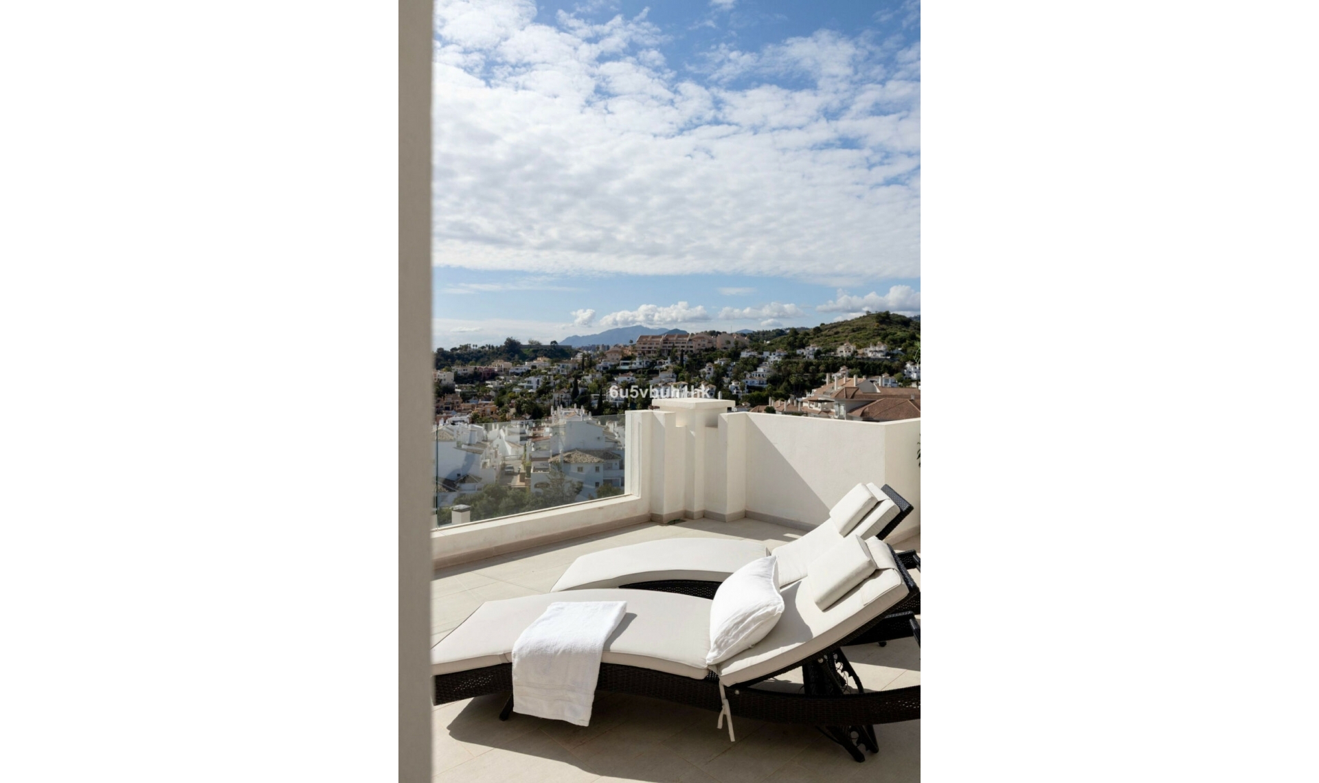 Resale - Apartment -
Marbella