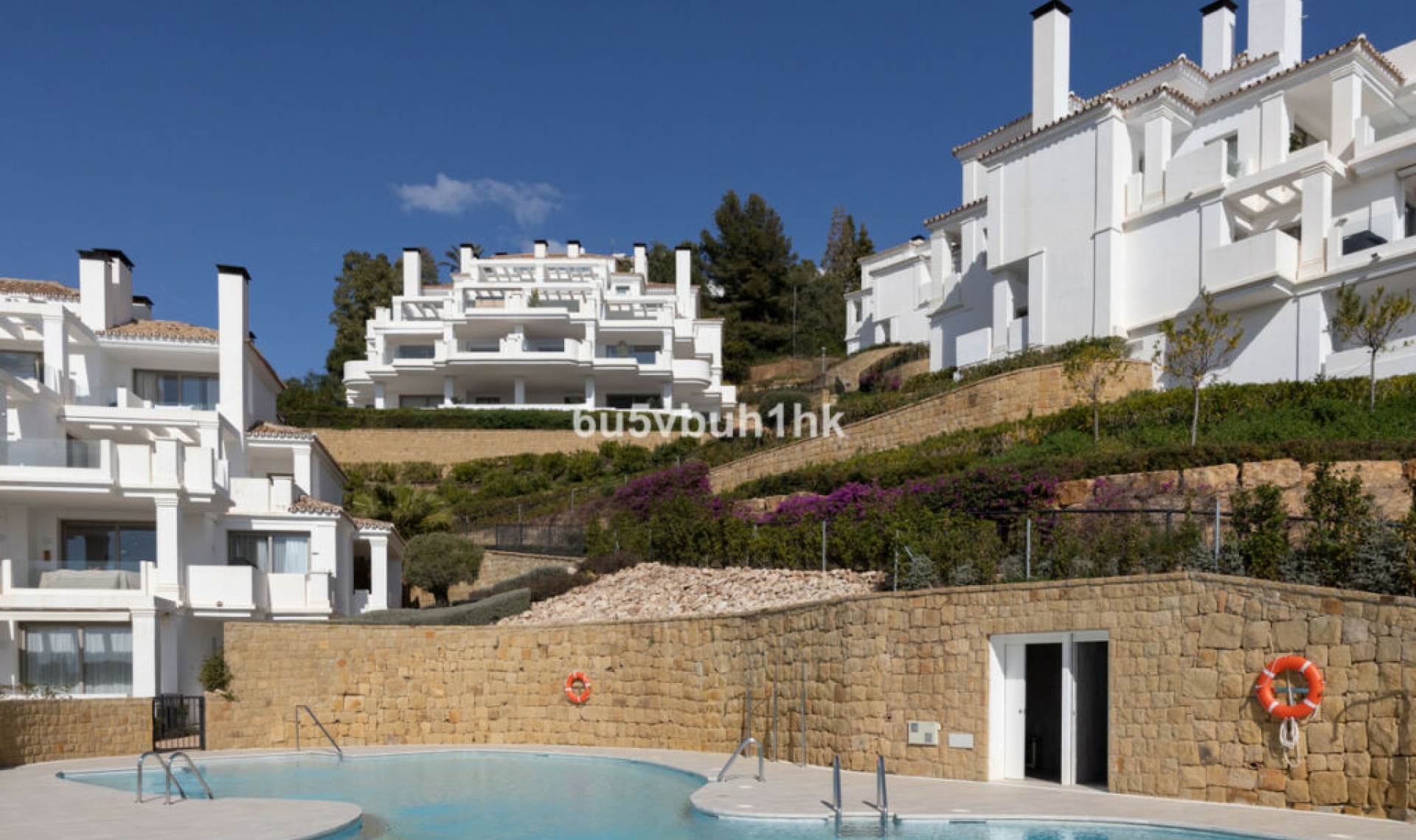 Resale - Apartment -
Marbella