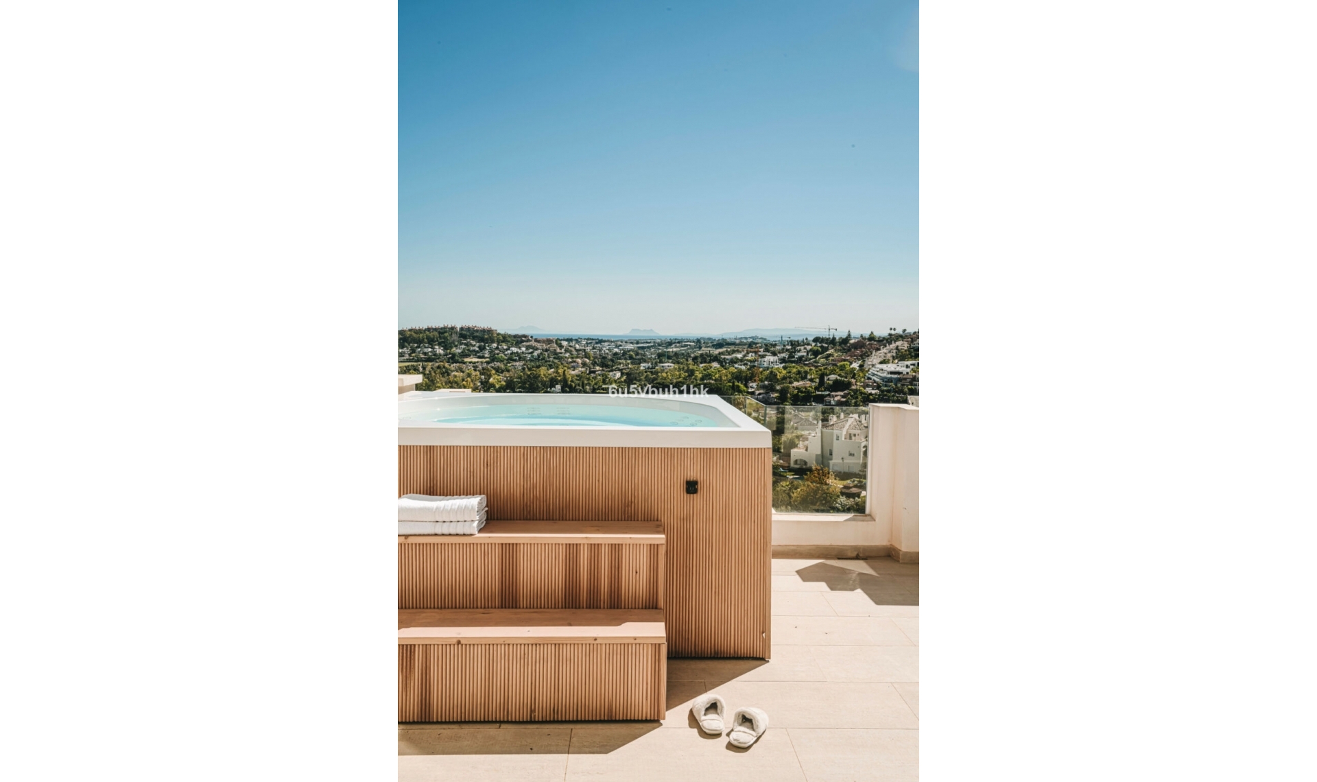 Resale - Apartment -
Marbella