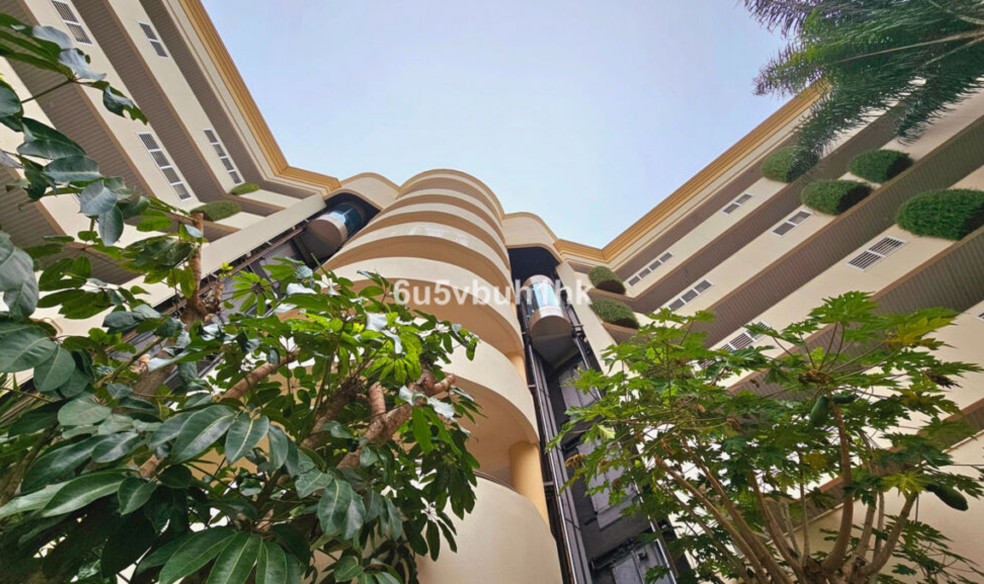 Resale - Apartment -
Marbella