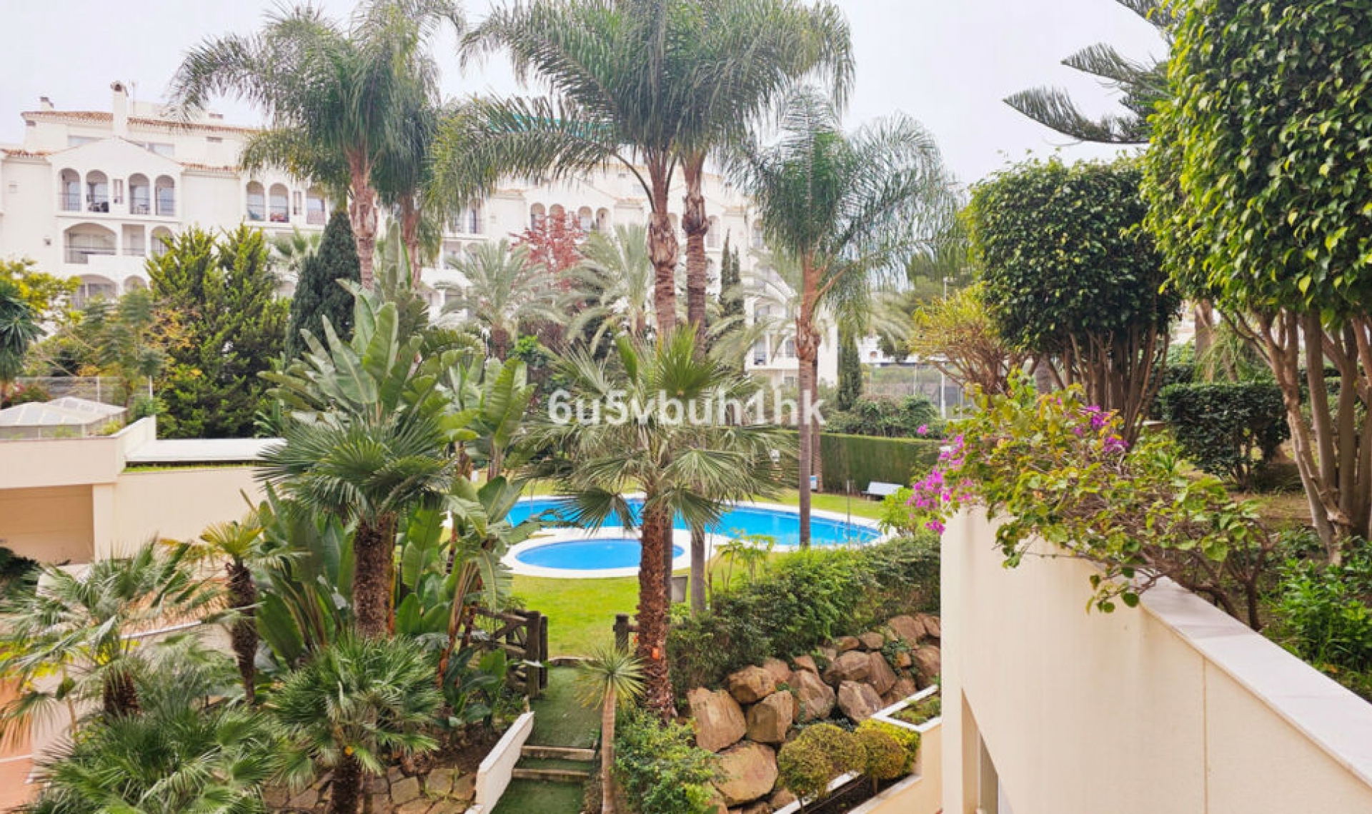 Resale - Apartment -
Marbella