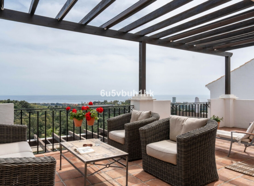 Resale - Apartment -
Marbella