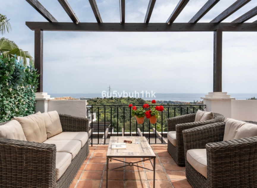 Resale - Apartment -
Marbella