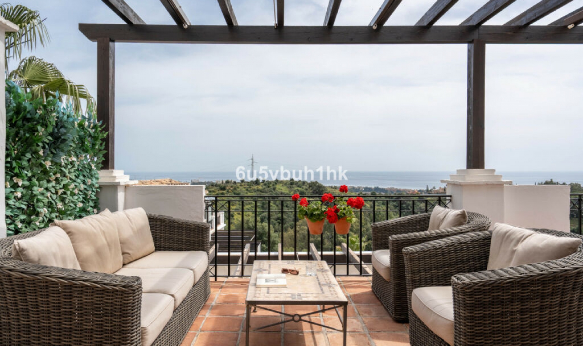 Resale - Apartment -
Marbella