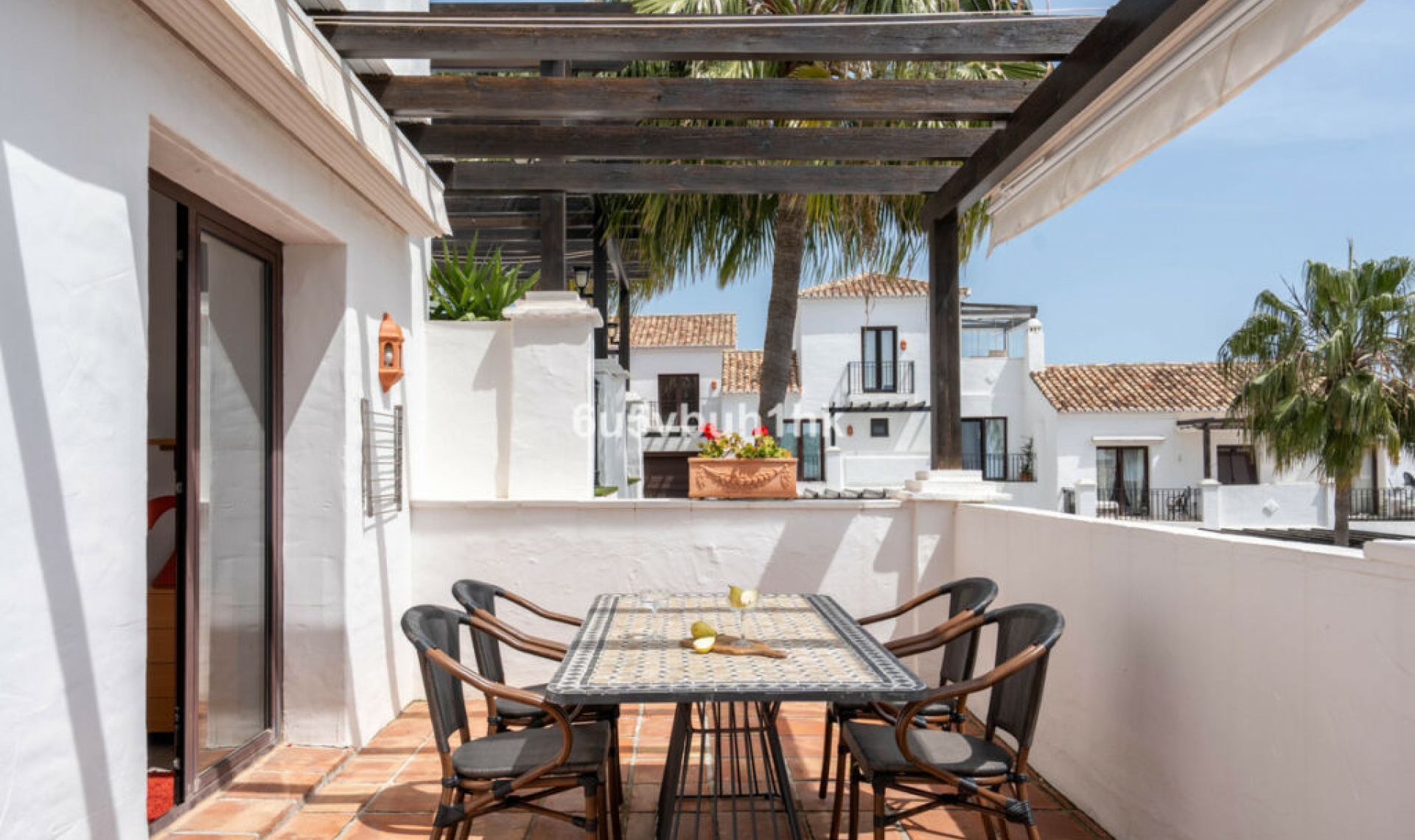 Resale - Apartment -
Marbella