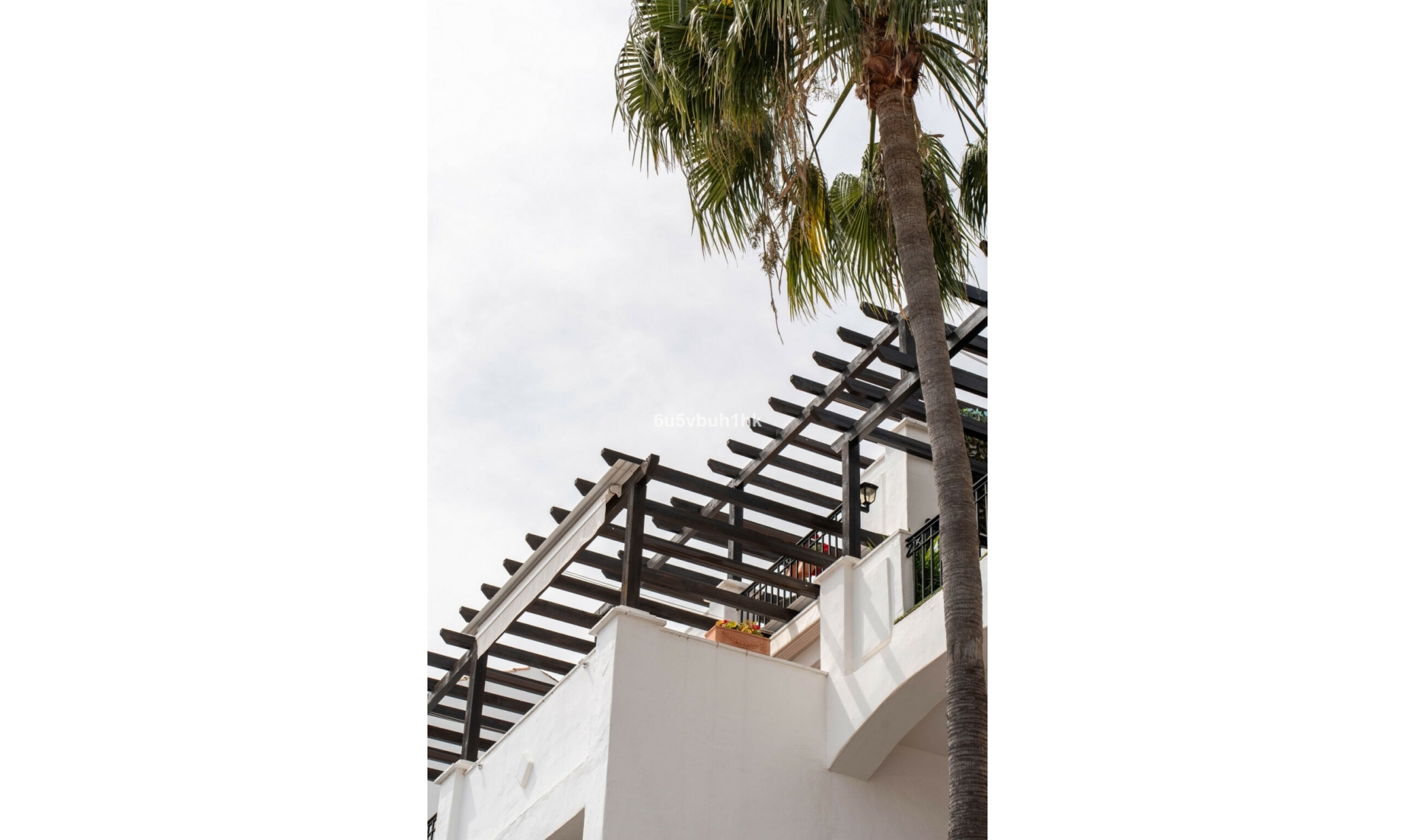 Resale - Apartment -
Marbella