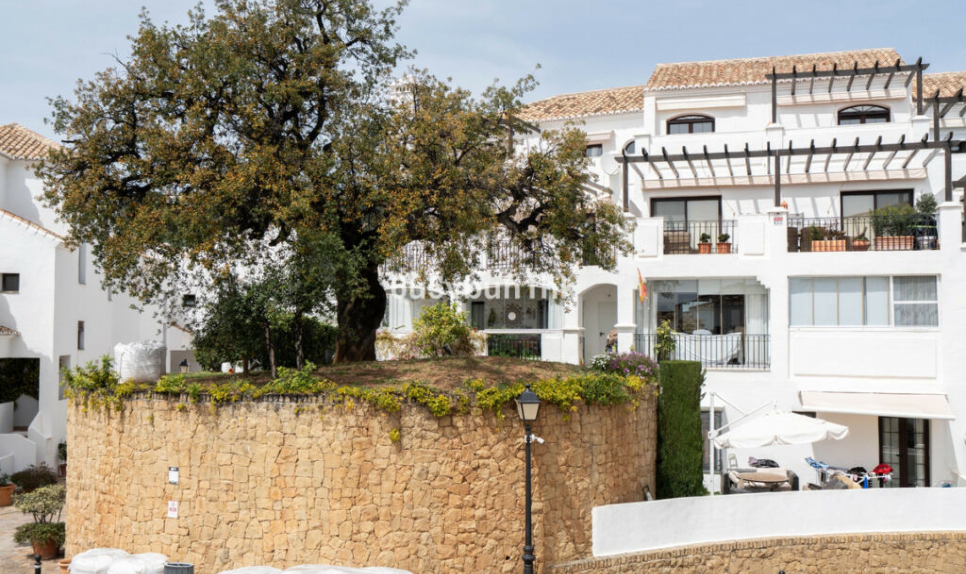 Resale - Apartment -
Marbella