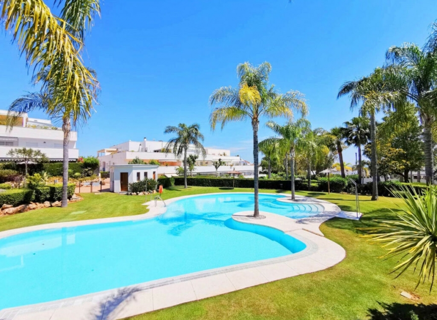 Resale - Apartment -
Marbella