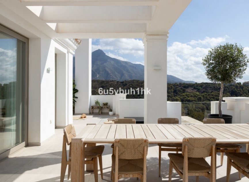 Resale - Apartment -
Marbella