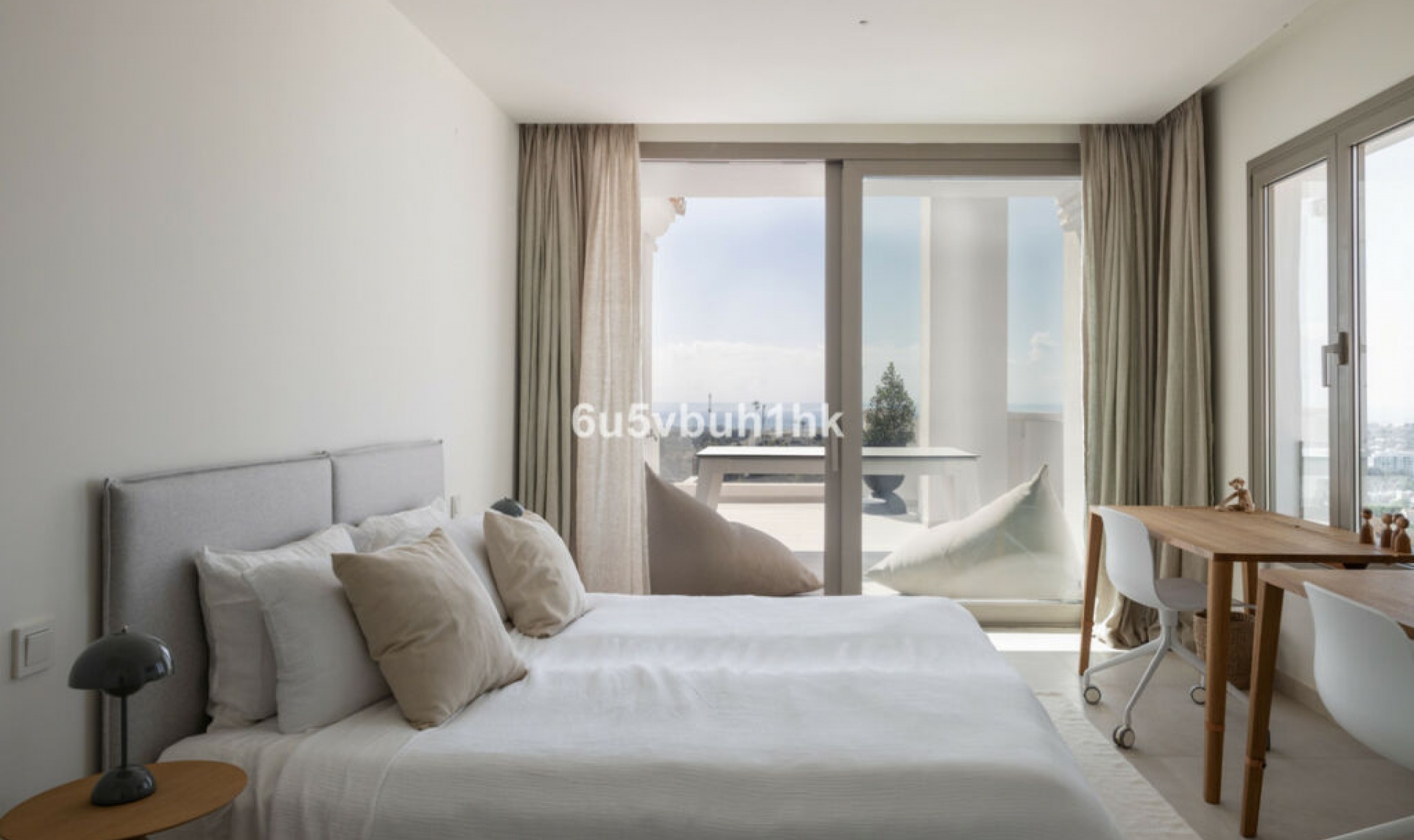 Resale - Apartment -
Marbella