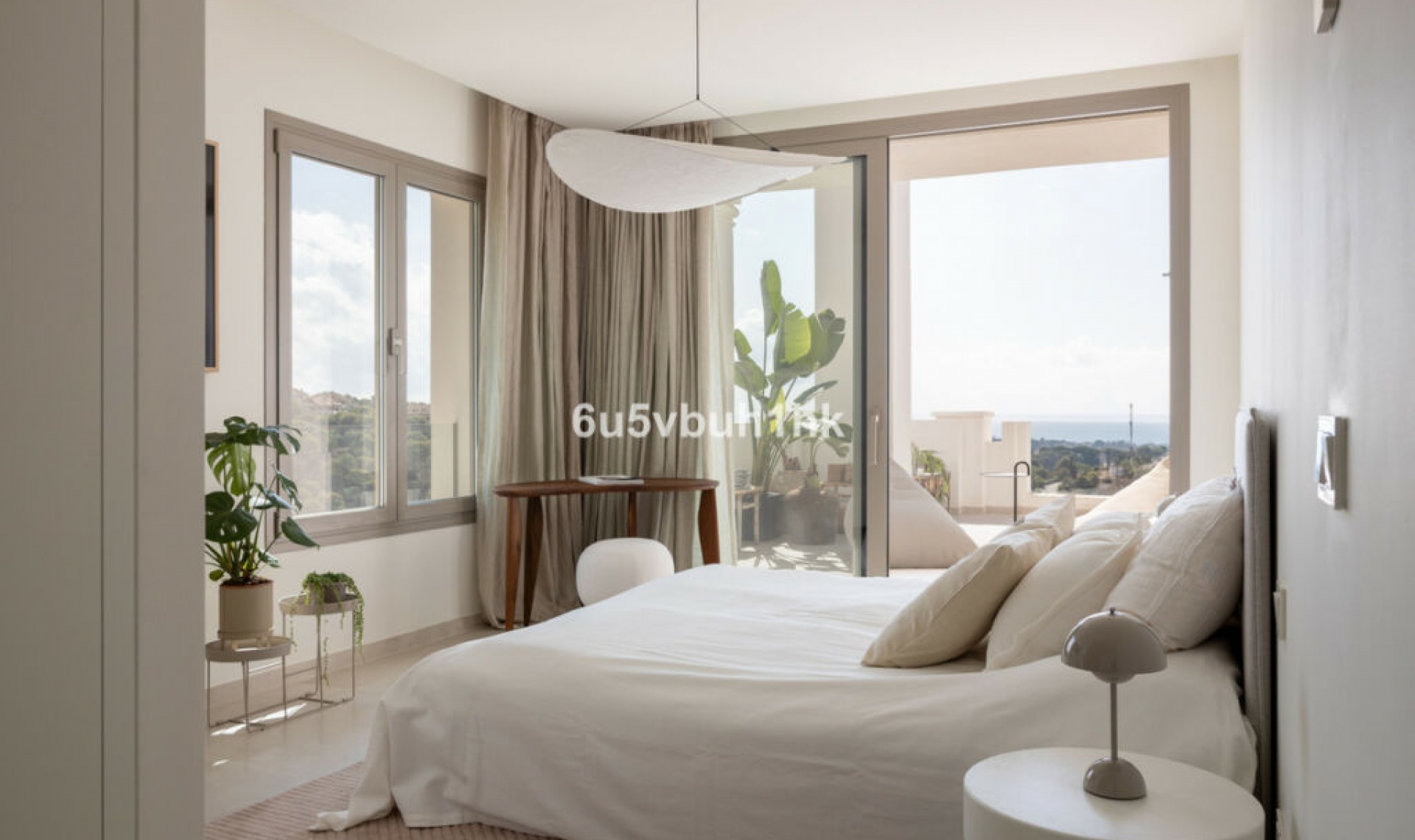 Resale - Apartment -
Marbella