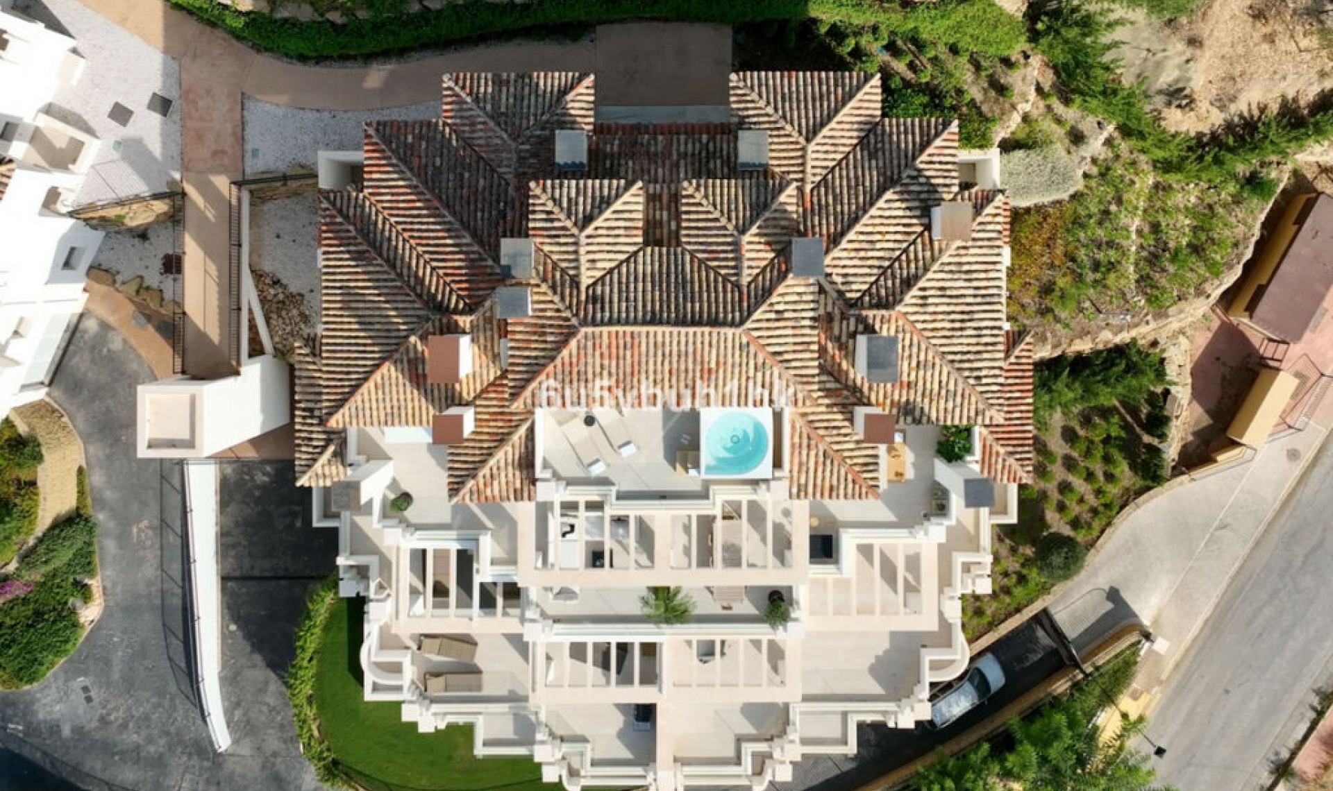 Resale - Apartment -
Marbella