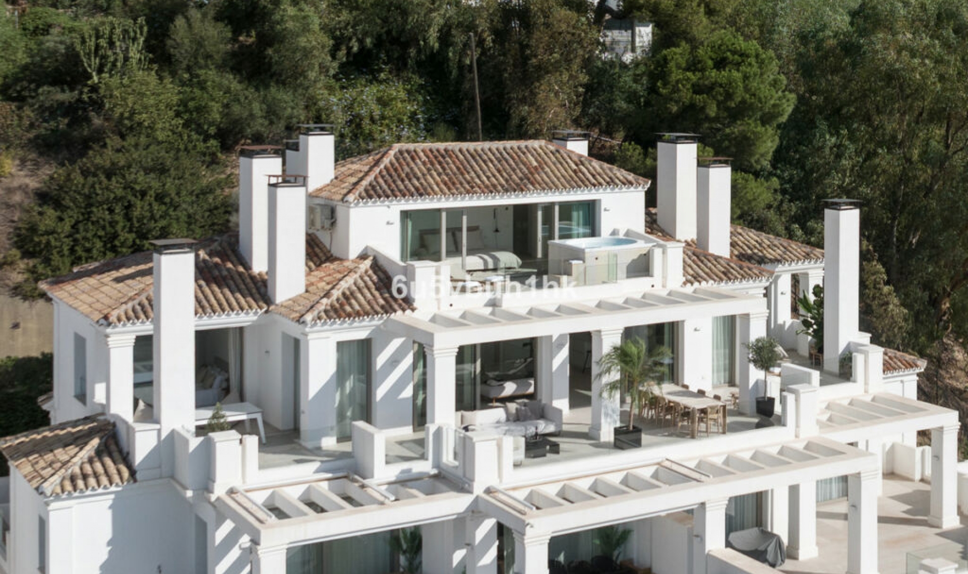 Resale - Apartment -
Marbella