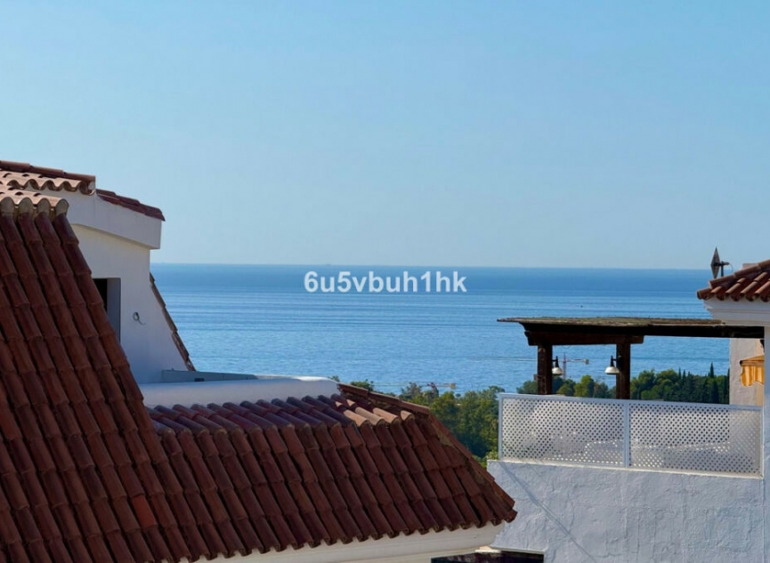 Resale - Apartment -
Marbella