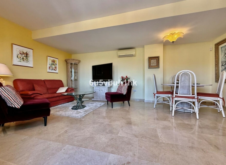Resale - Apartment -
Marbella