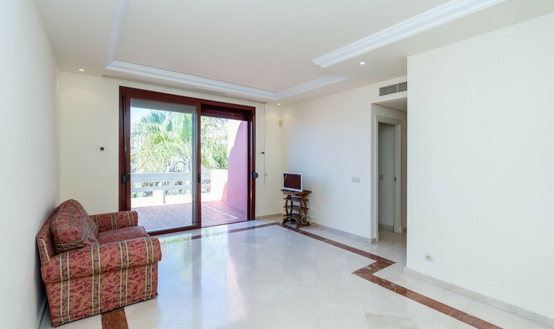 Resale - Apartment -
Marbella