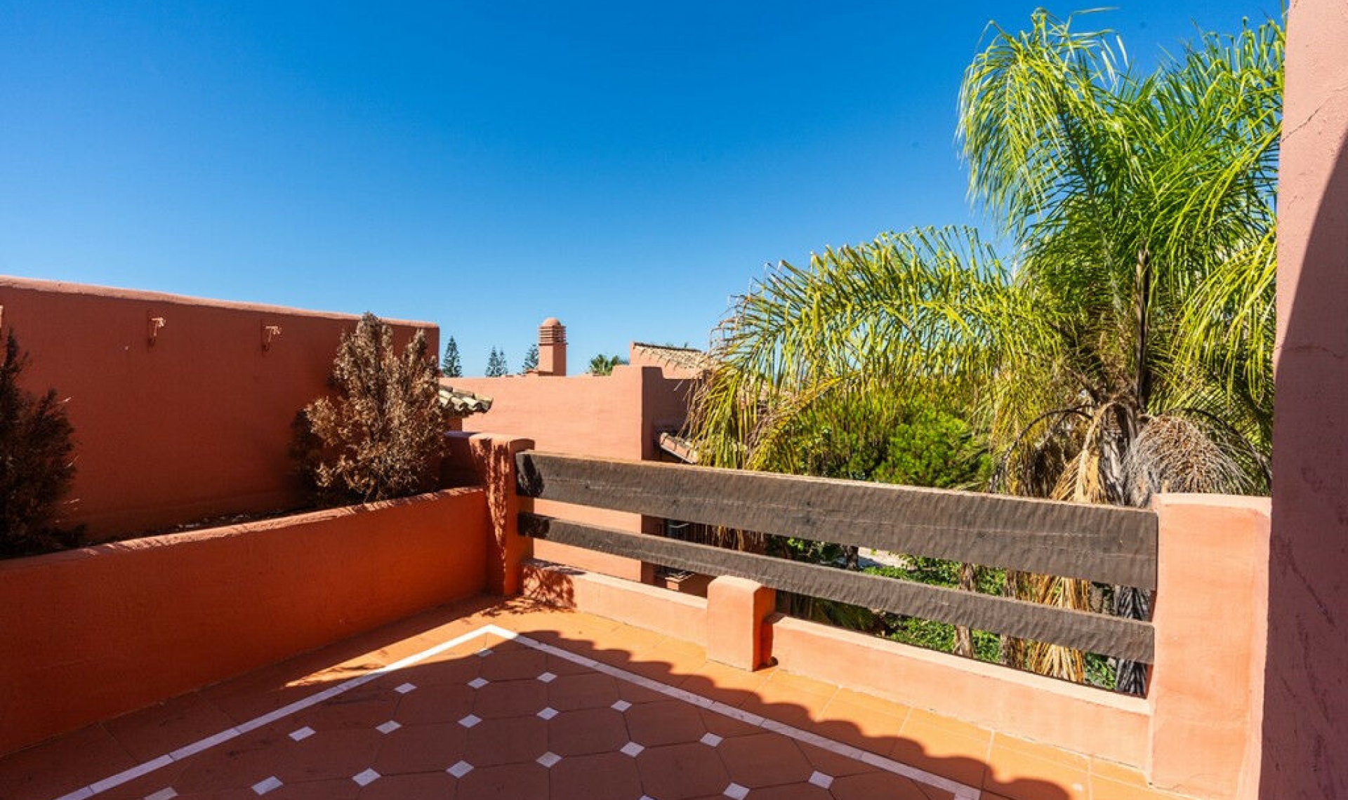 Resale - Apartment -
Marbella