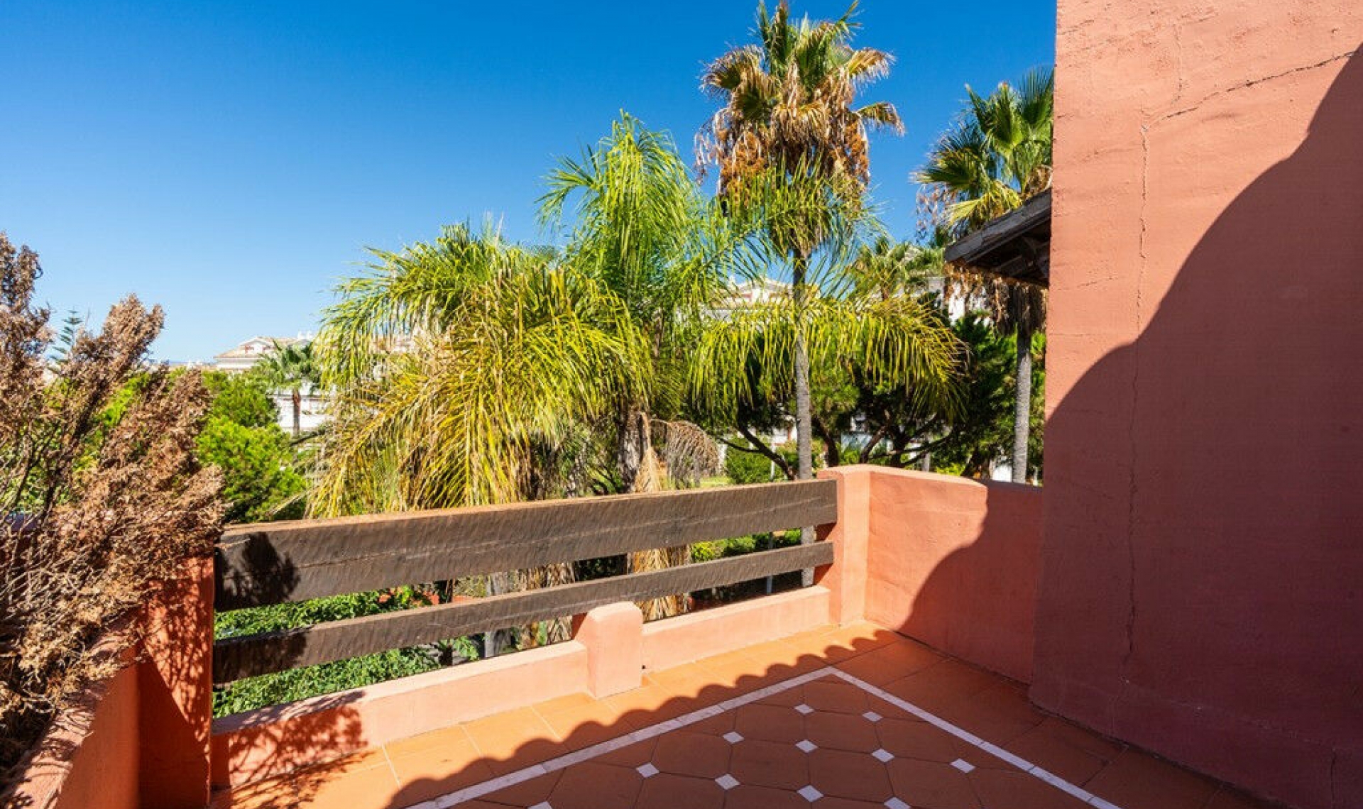 Resale - Apartment -
Marbella