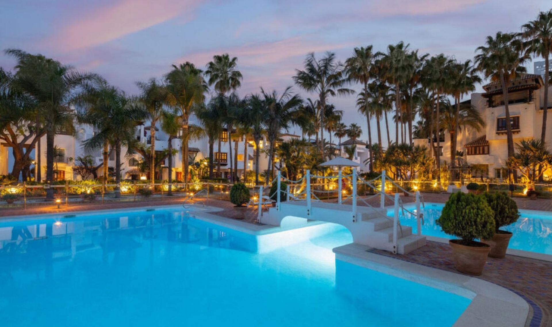 Resale - Apartment -
Marbella