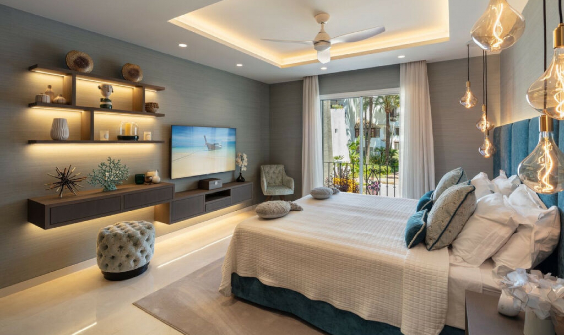 Resale - Apartment -
Marbella