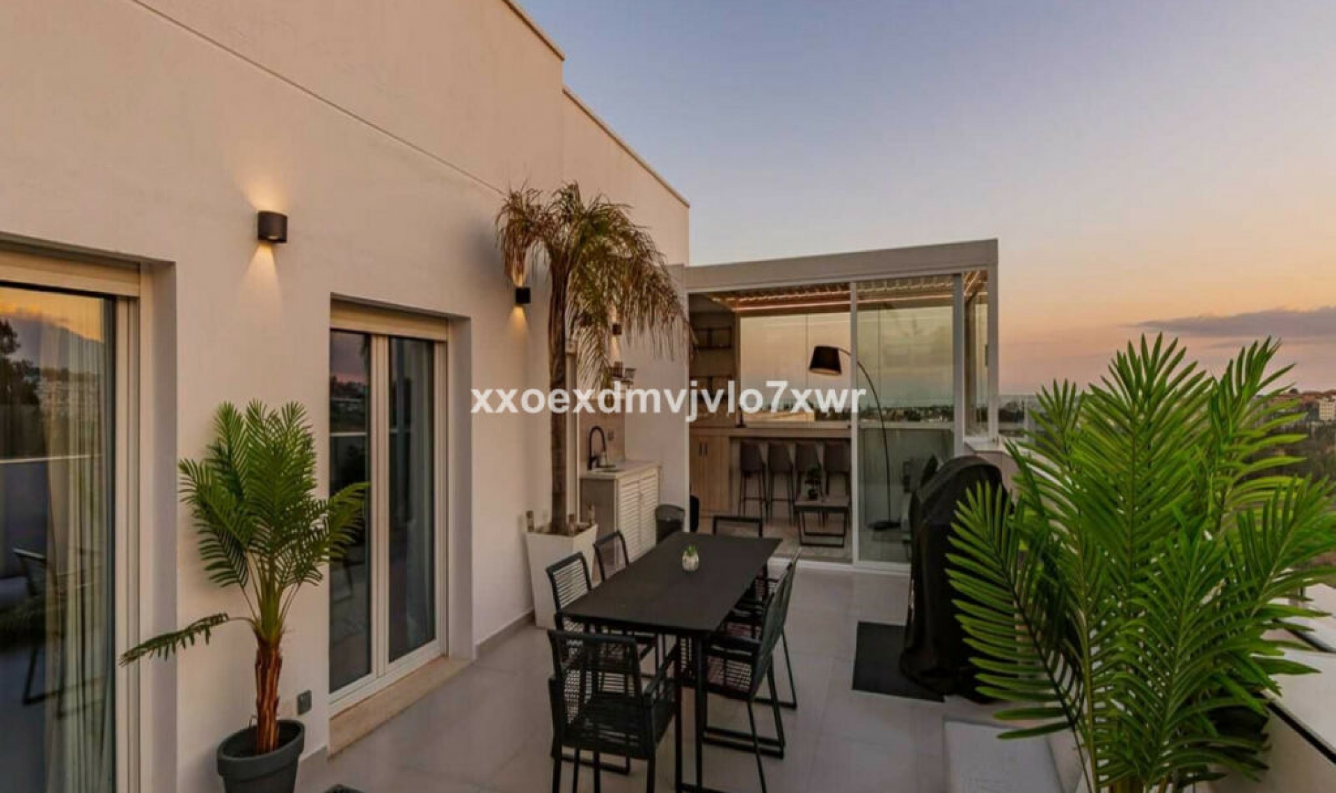 Resale - Apartment -
Marbella