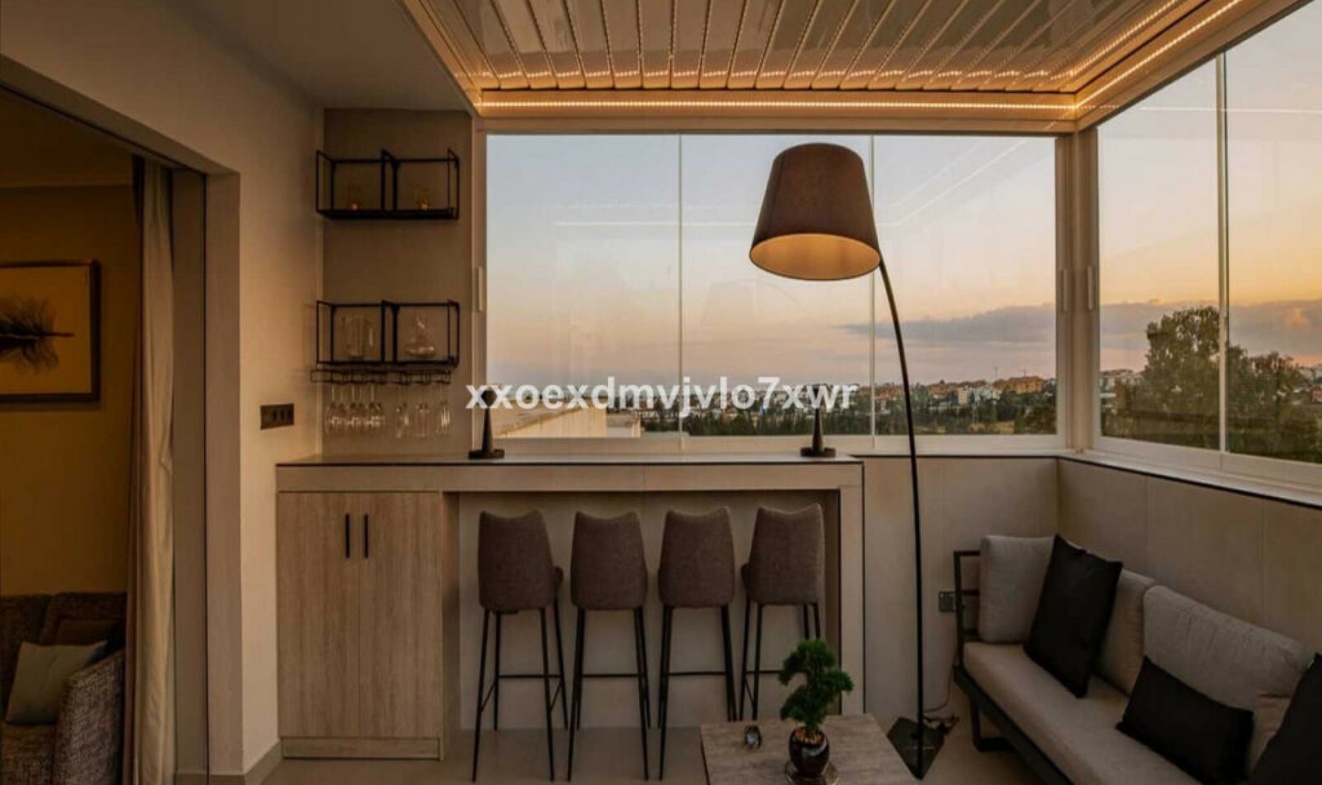 Resale - Apartment -
Marbella