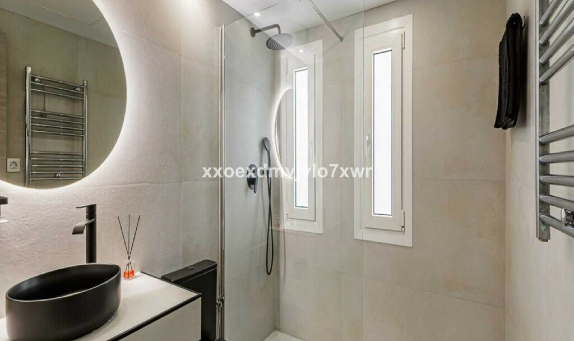 Resale - Apartment -
Marbella