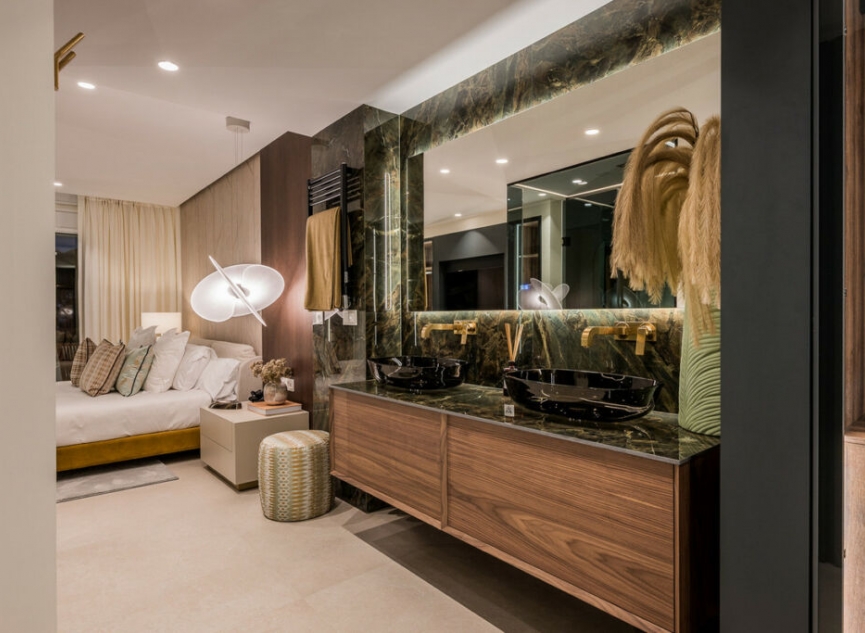 Resale - Apartment -
Marbella