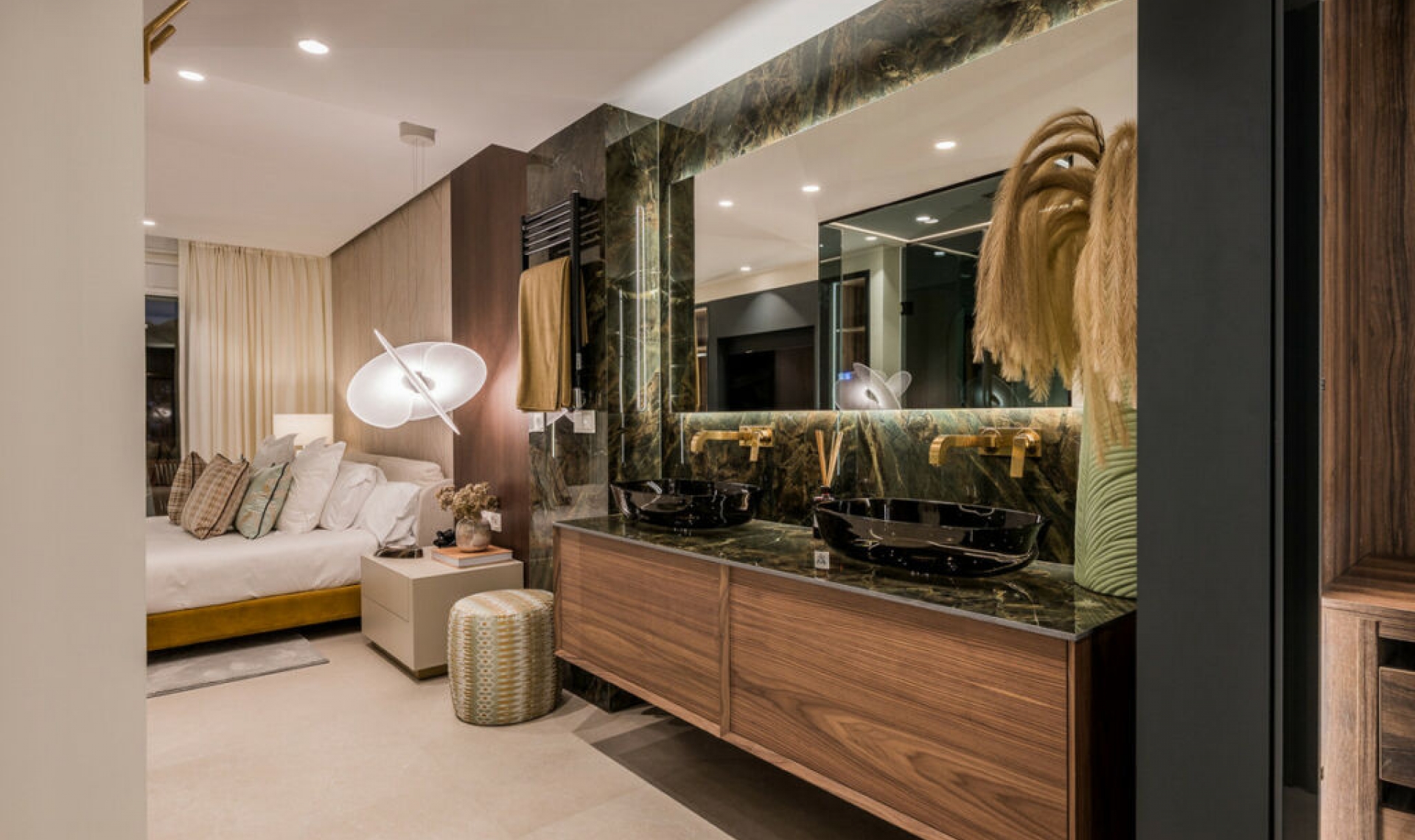 Resale - Apartment -
Marbella