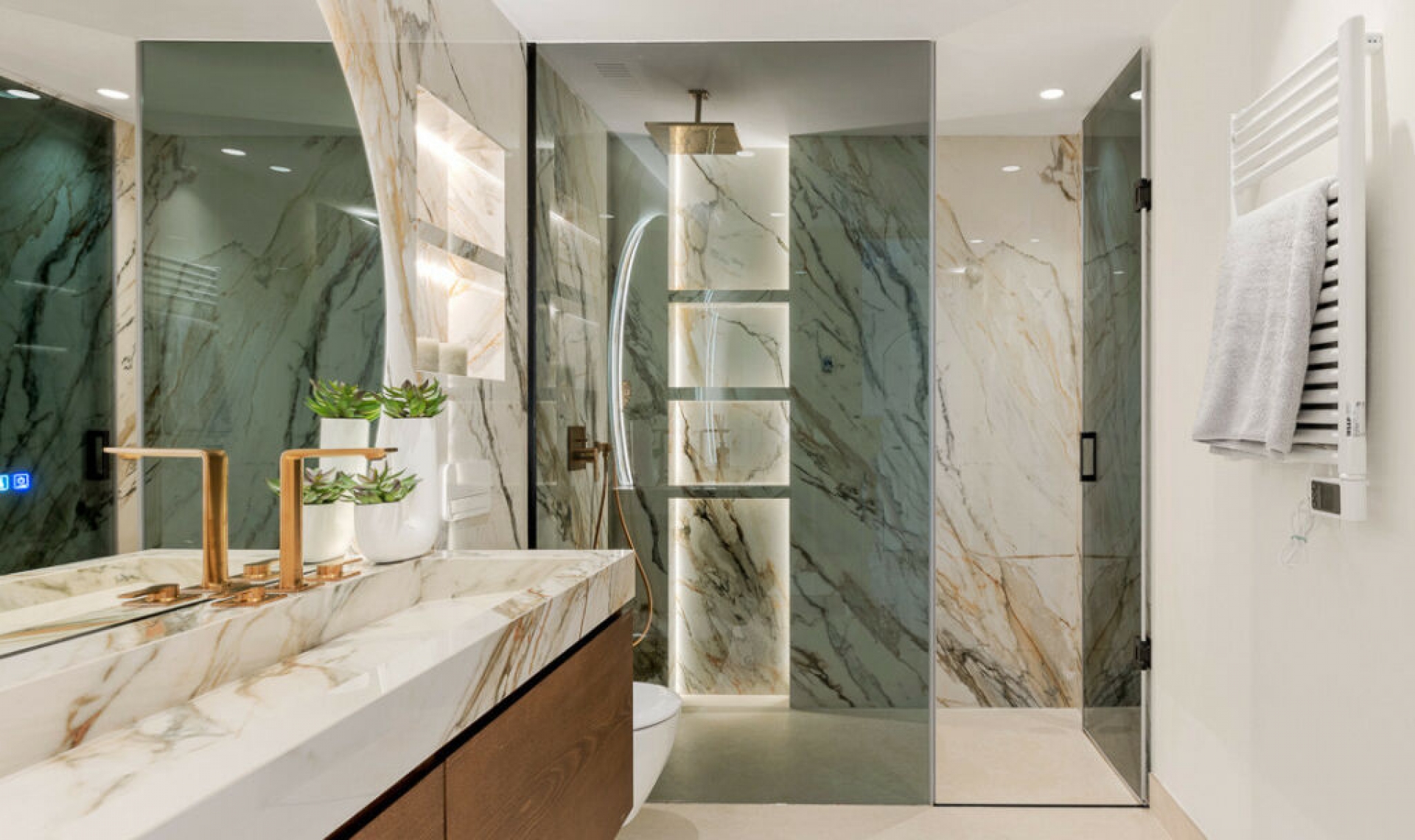 Resale - Apartment -
Marbella