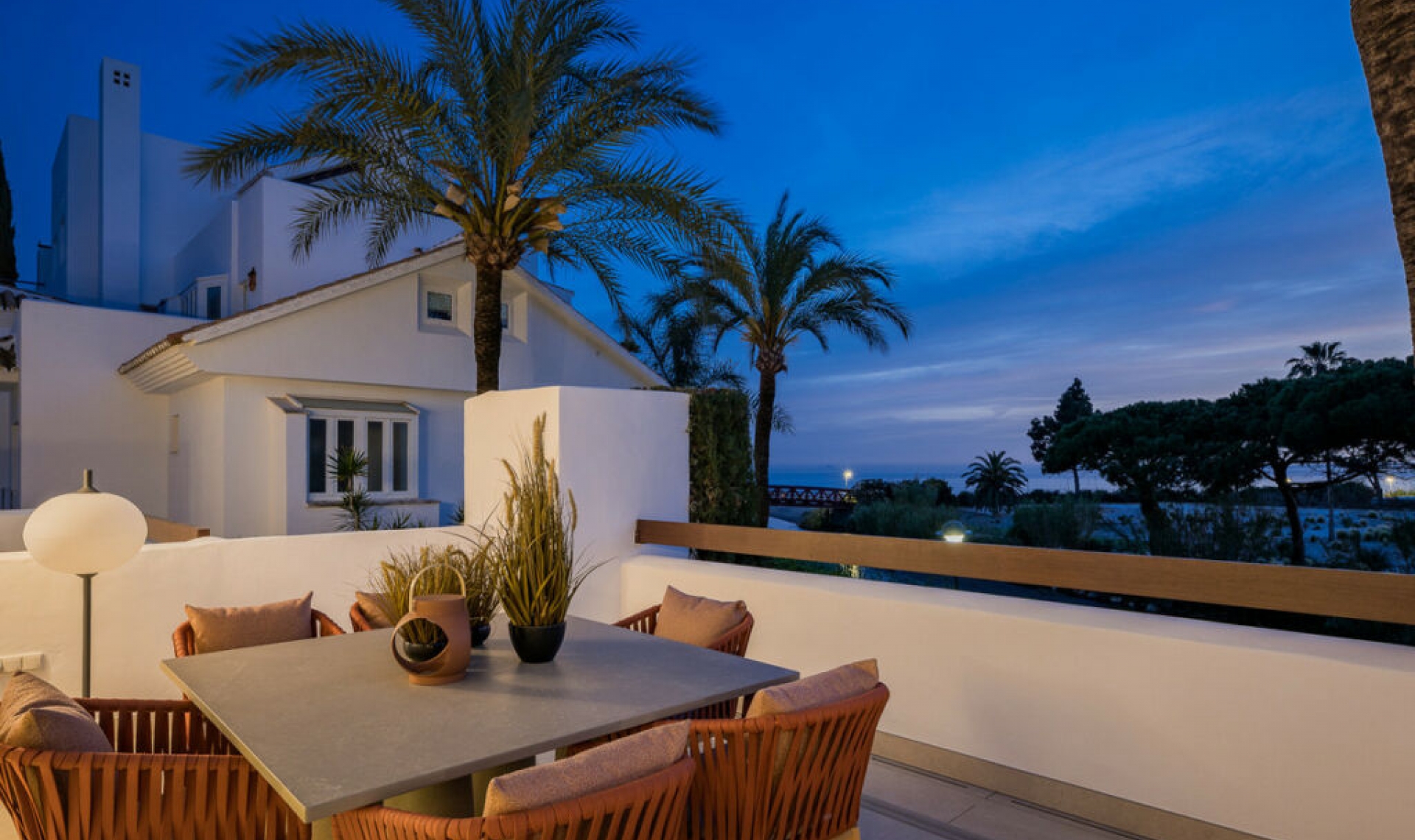 Resale - Apartment -
Marbella