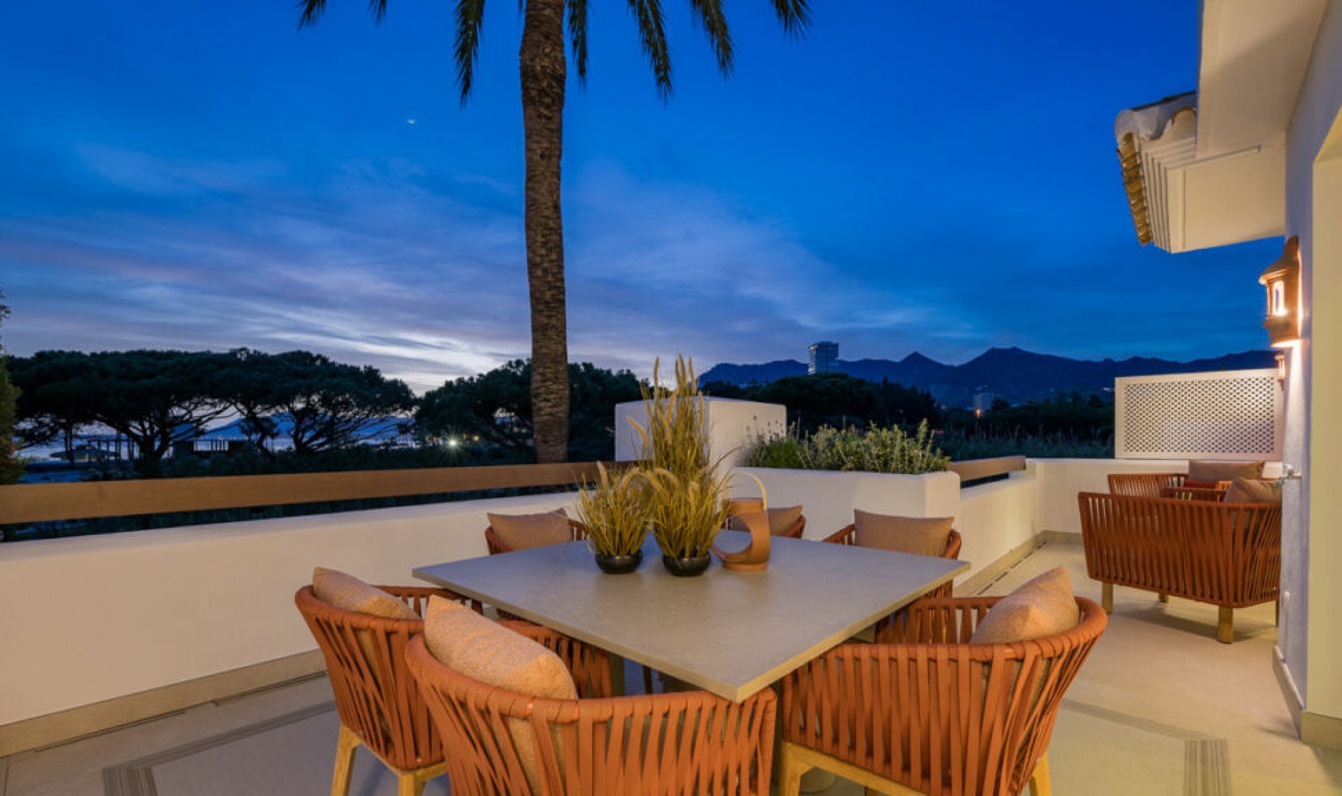 Resale - Apartment -
Marbella